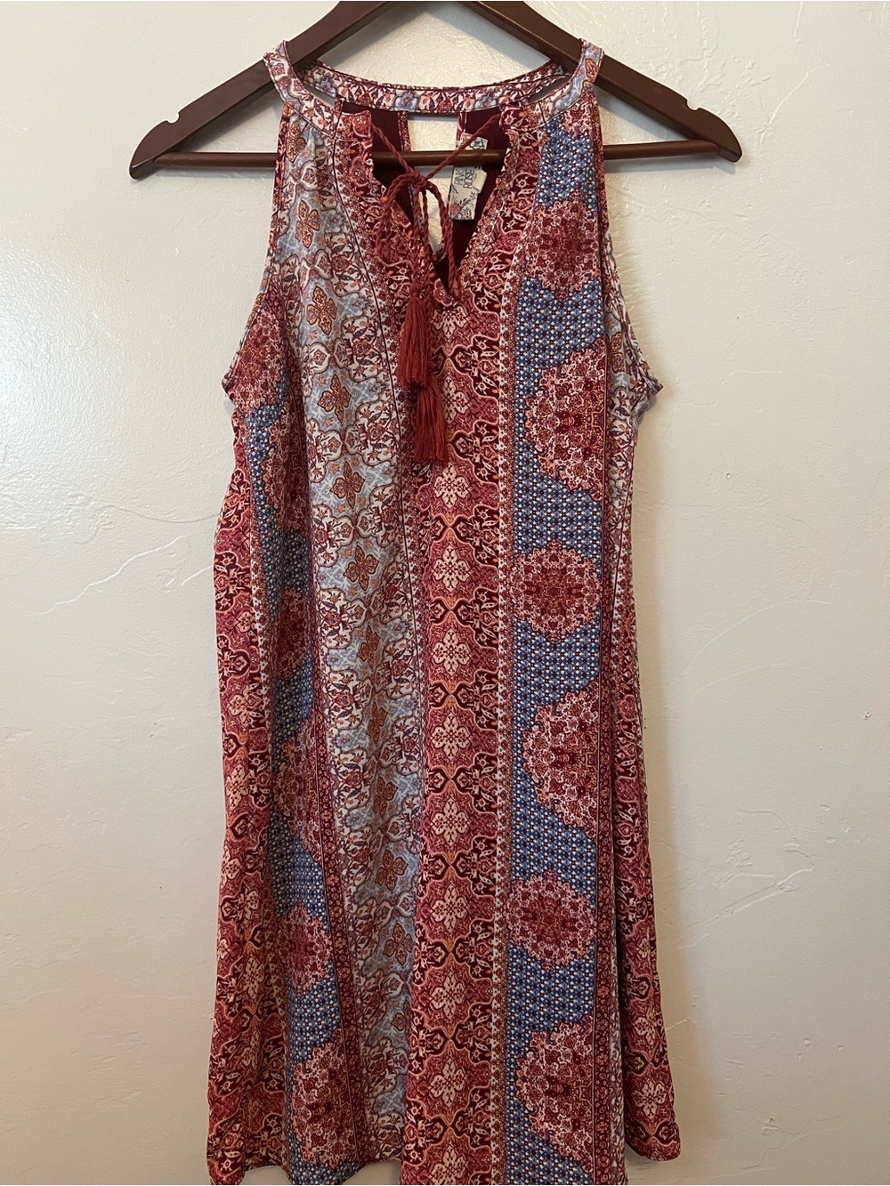 Pink Rose Vintage Shift Boho Tassel Tie Dress in Paisley Pink/burgundy Size S